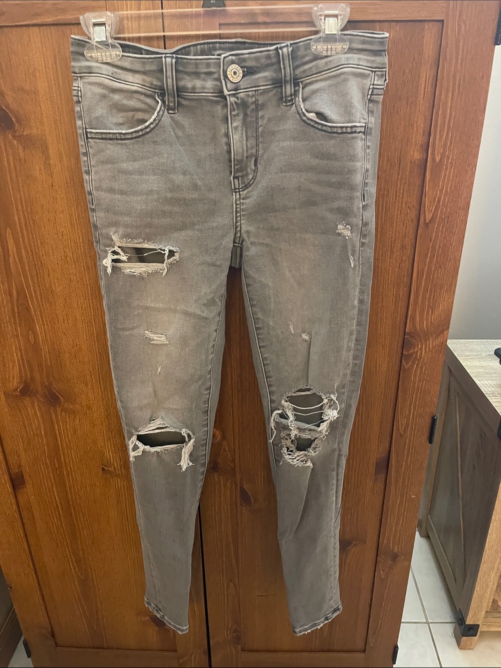 American Eagle Outfitters Distressed Gray Skinny Jeans